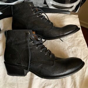 Frye Carson Lace Up Leather Boots